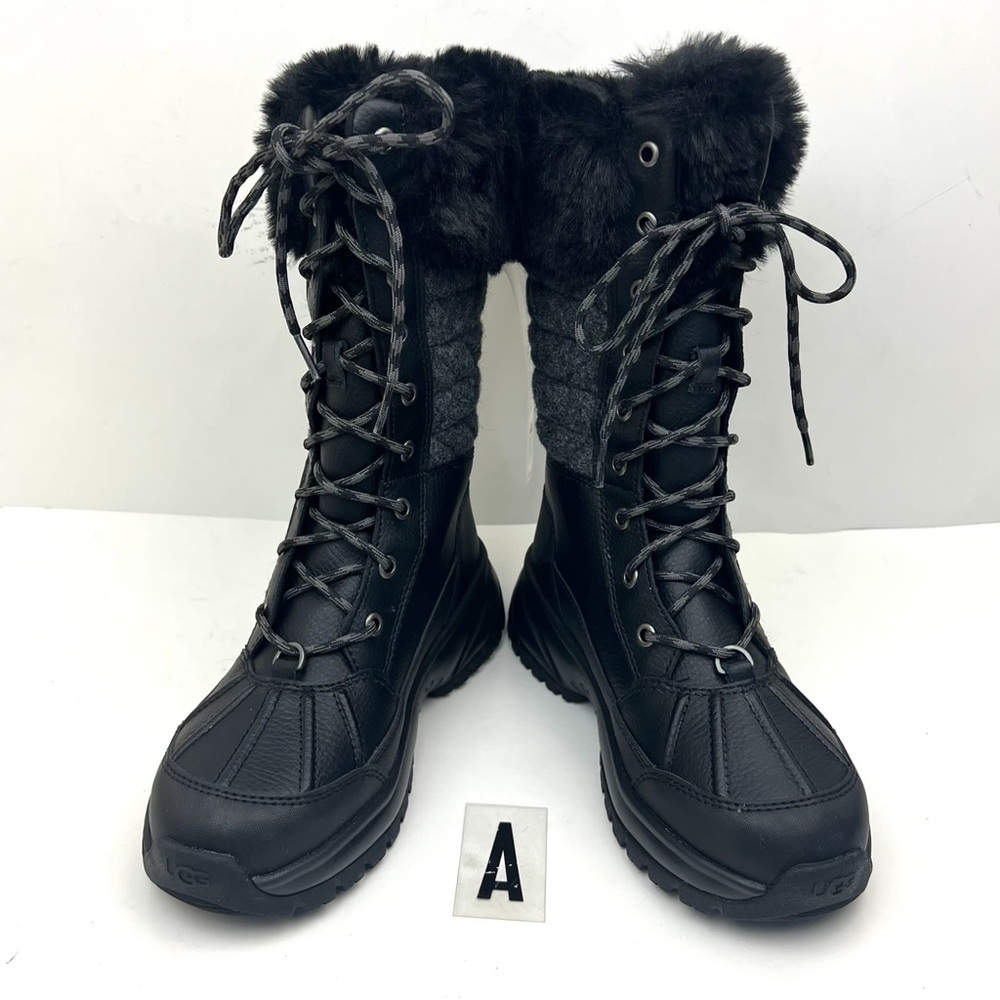 UGG Yose Tall Fluff sz 5